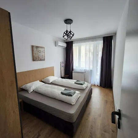 Student City Premium Apart & Private Parking * Sofia