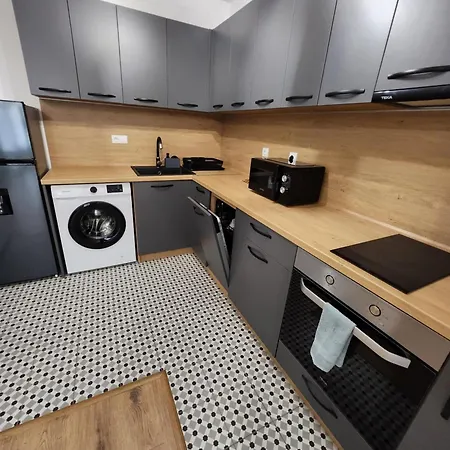 Apartment Student City Premium Apart & Private Parking